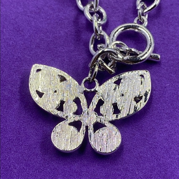 💛 Silver Tone Butterfly Crystal Charm Bracelet - Picture 3 of 4